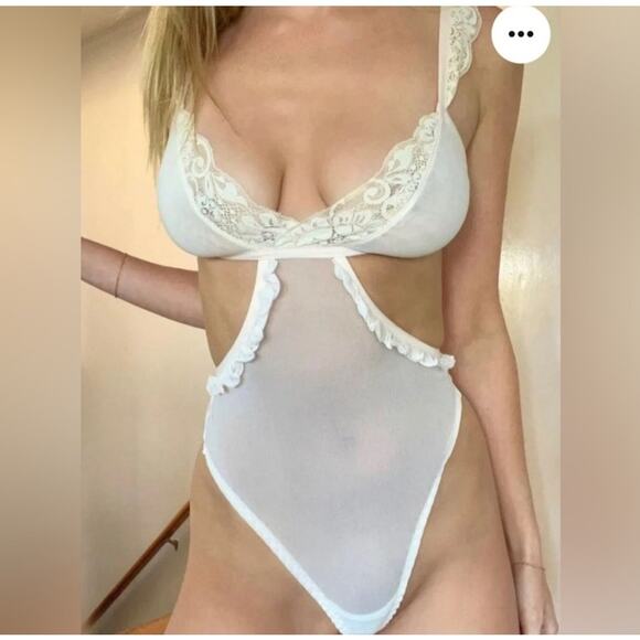 NEW We Are Hah Key To Your Heart Cream Pink Mesh Teddy Bodysuit - Picture 2 of 10